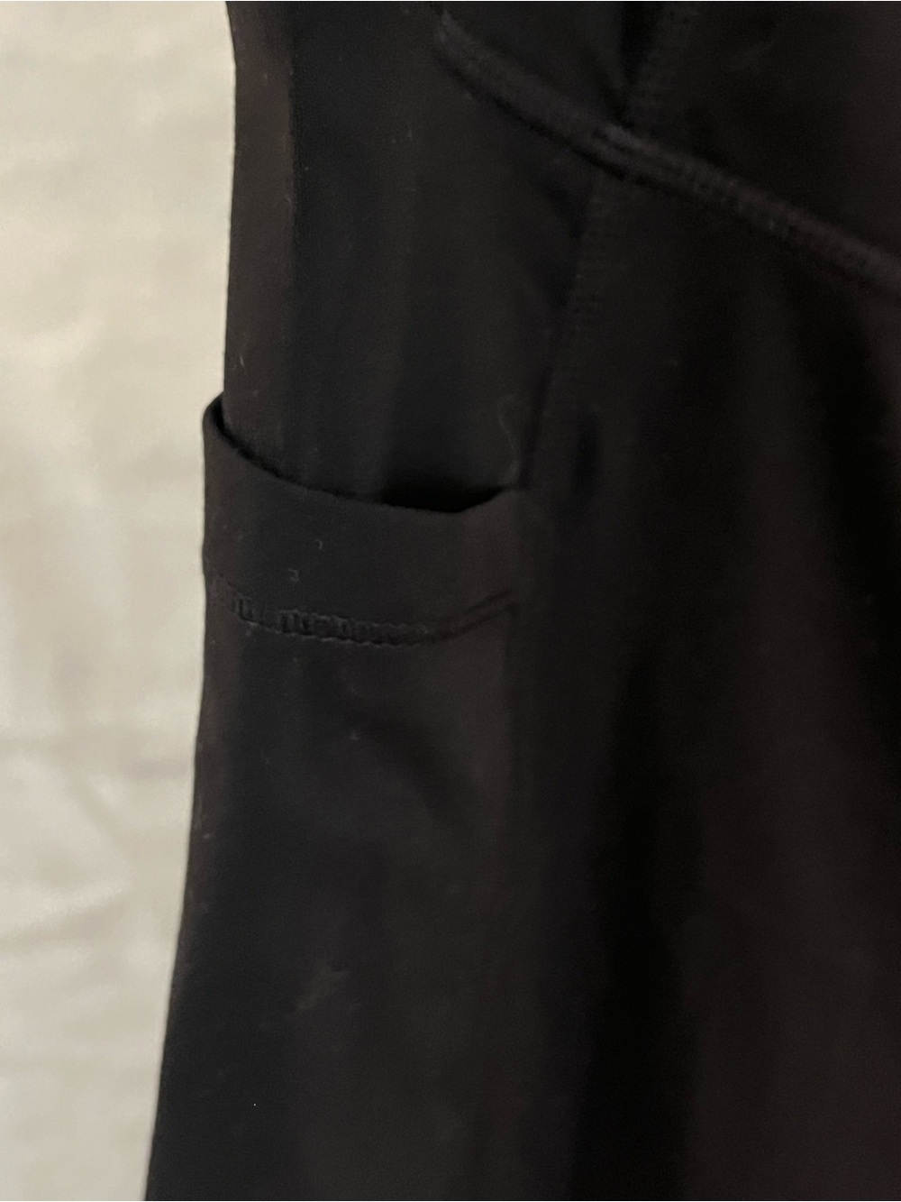 HALARA Black Athletic Leggings with Branded Fabric Science Tags - Picture 5 of 6